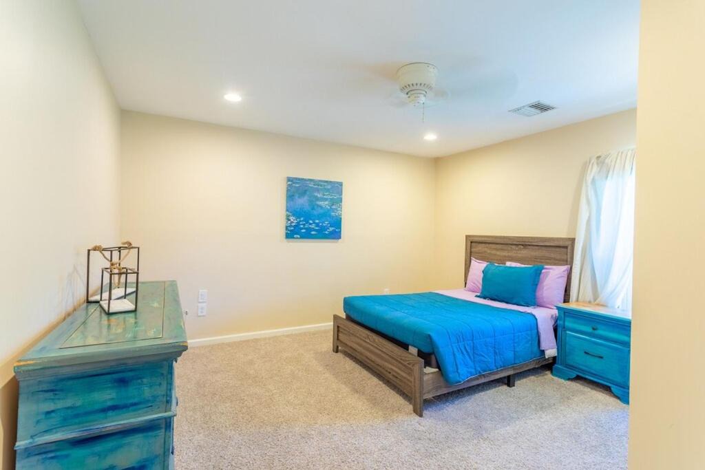 Photo of Bedroom in Gulf Cove