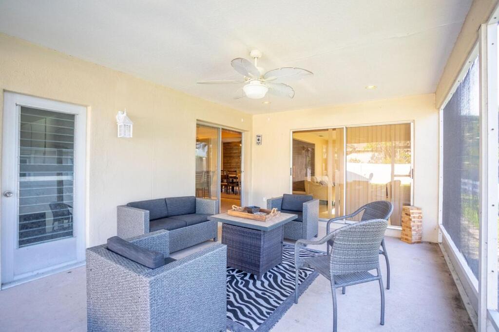 Photo of Livingroom in Gulf Cove