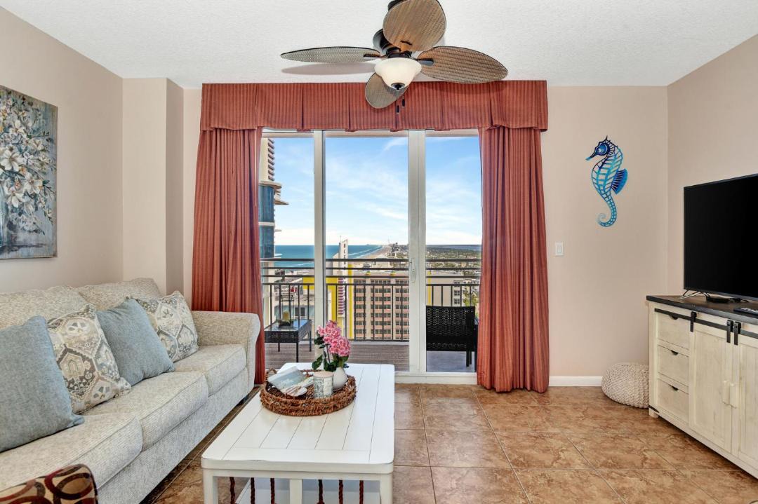 Photo of Livingroom in Daytona Beach