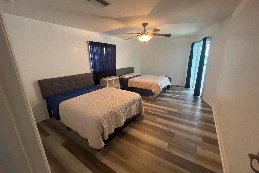 Photo of Bedroom in Edgewater