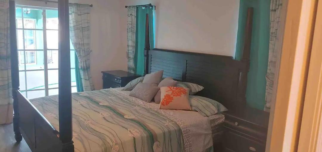 Photo of Bedroom in Edgewater