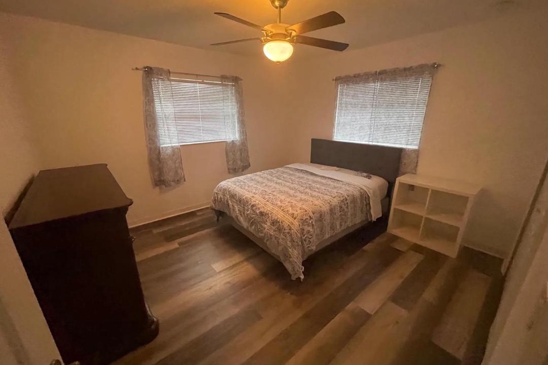 Photo of Bedroom in Edgewater