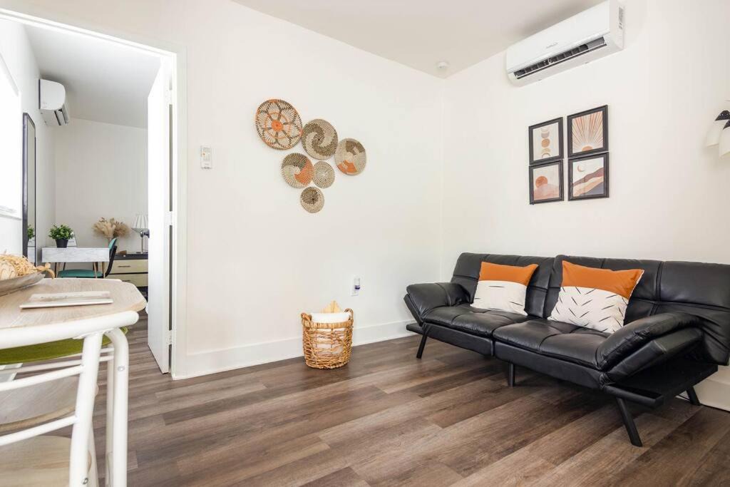Photo of Livingroom in West Little Havana