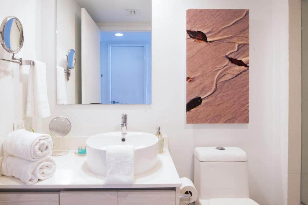 Photo of Bathroom in Hallandale Beach