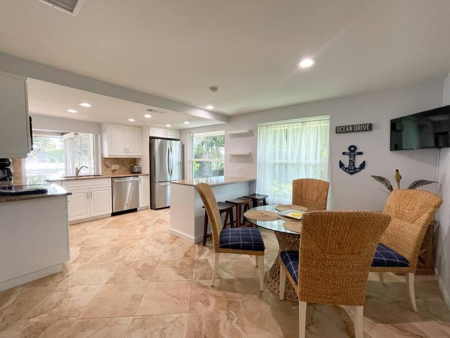 Photo of Livingroom in Connors