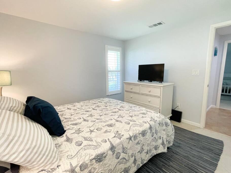 Photo of Bedroom in Connors
