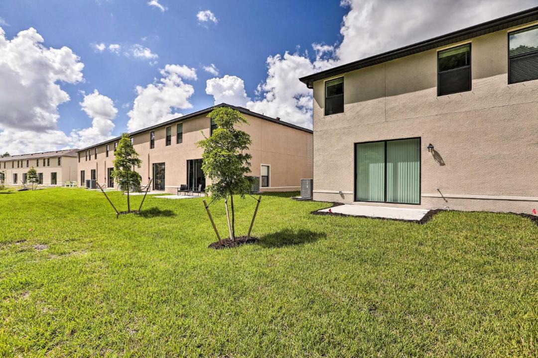 Photo of Buildings in River Hall