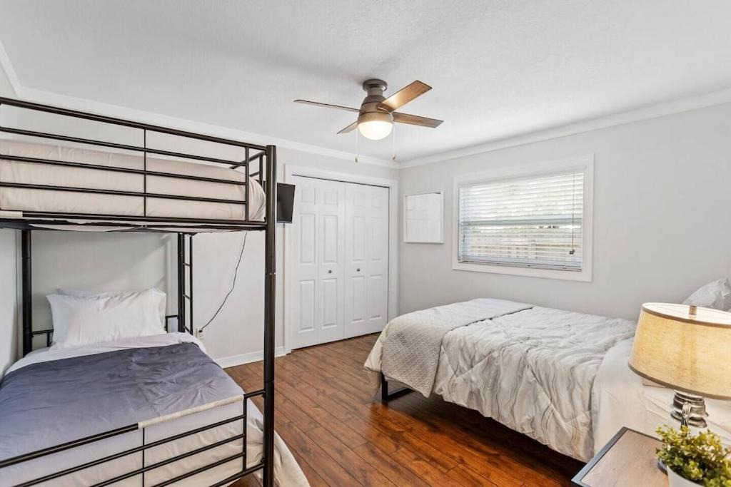 Photo of Bedroom in Largo