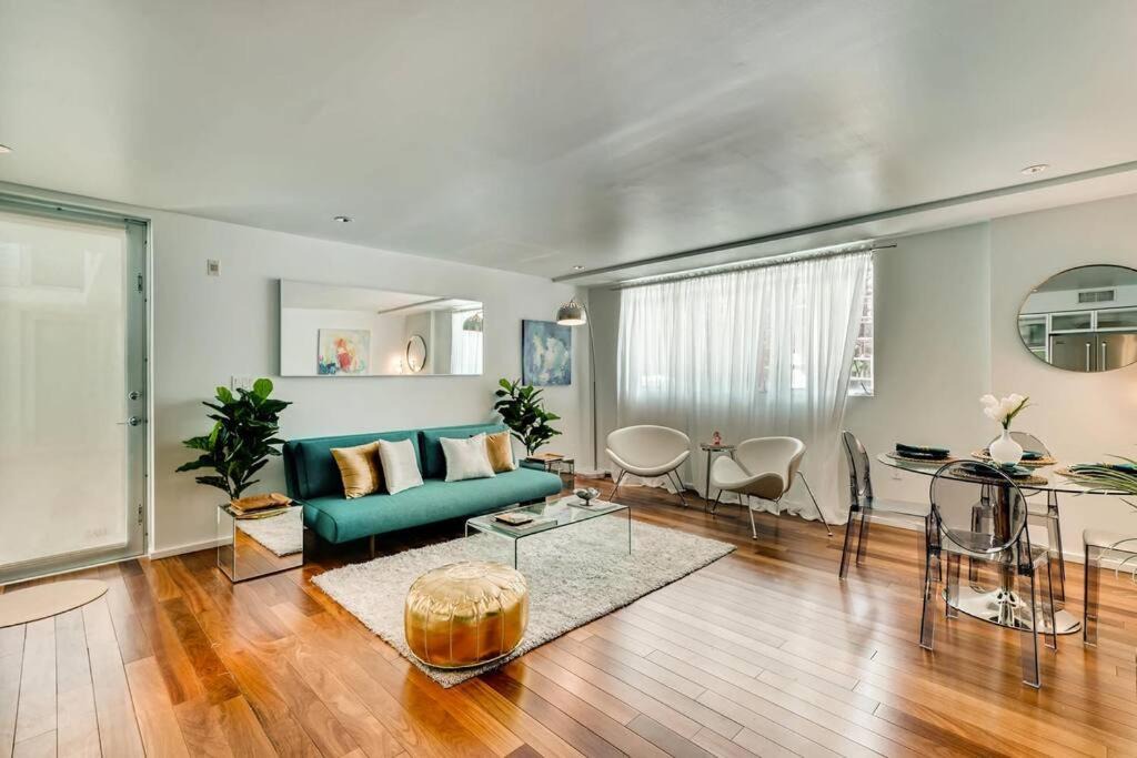 Photo of Livingroom in West Avenue