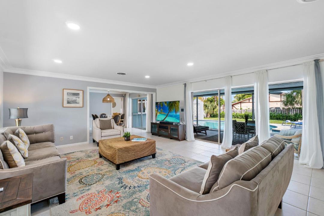 Photo of Livingroom in Singer Island