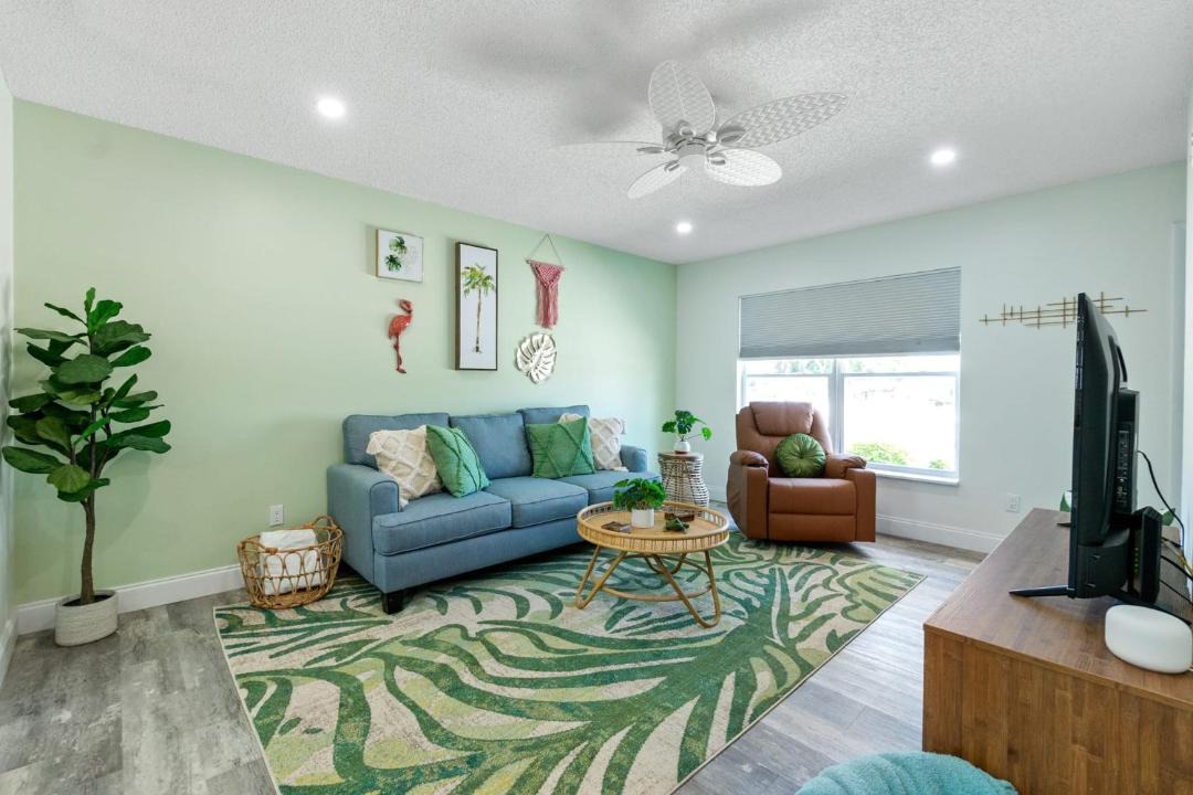 Photo of Livingroom in Coquina Gables