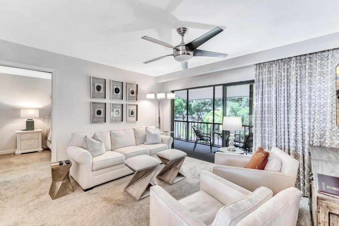Photo of Livingroom in Park Shore