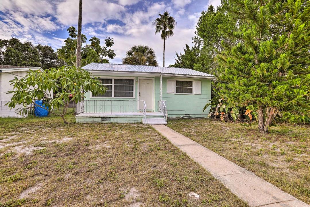 Photo of Buildings in Greater Pinellas Point
