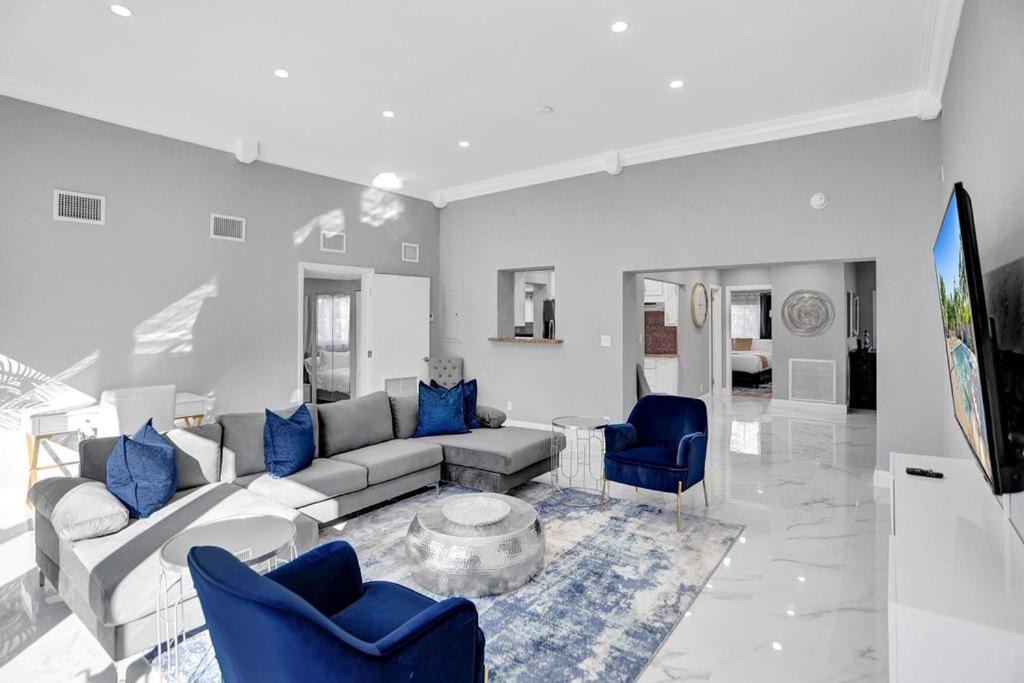 Photo of Livingroom in Lighthouse Point