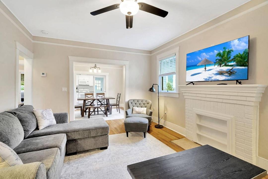 Photo of Livingroom in SoHo