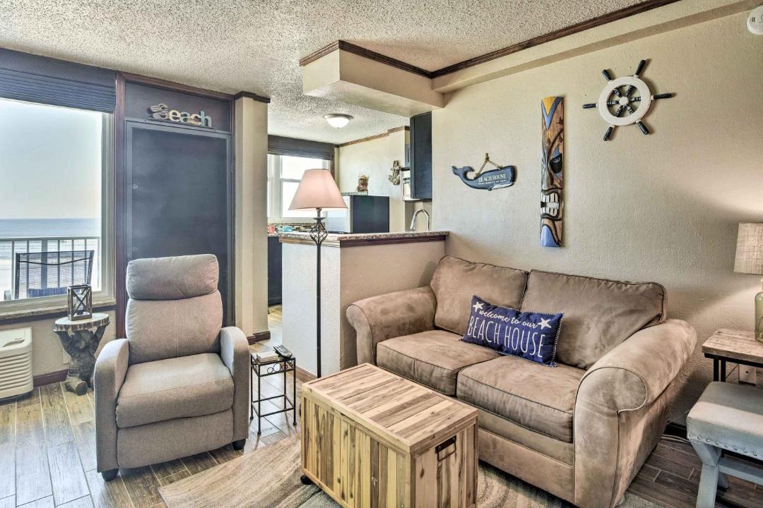Photo of Livingroom in East Daytona
