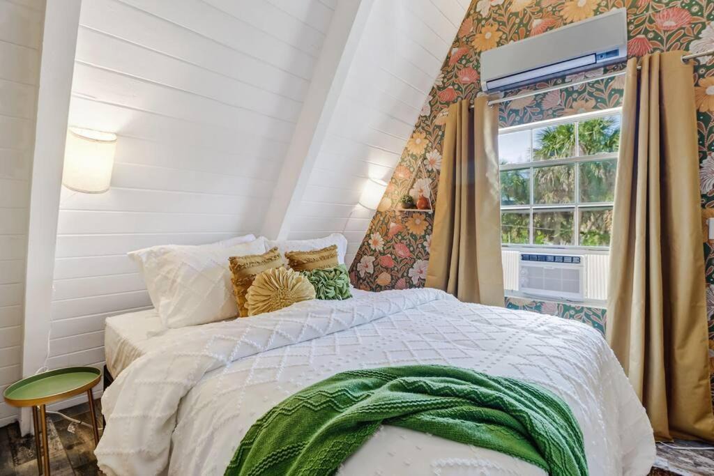 Photo of Bedroom in Bonita Springs