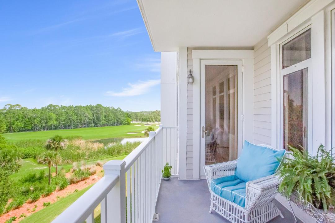 Photo of Patio Balcony in Baytowne Wharf