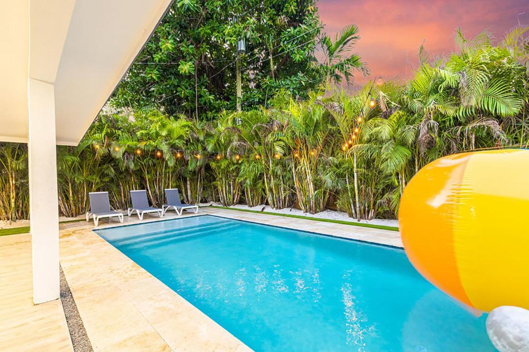 Photo of Outdoor in North Miami Beach