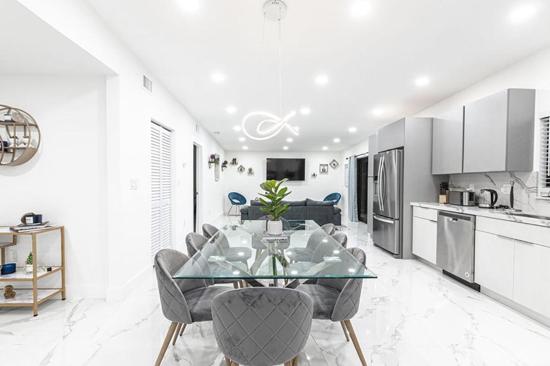 Photo of Livingroom in North Miami Beach