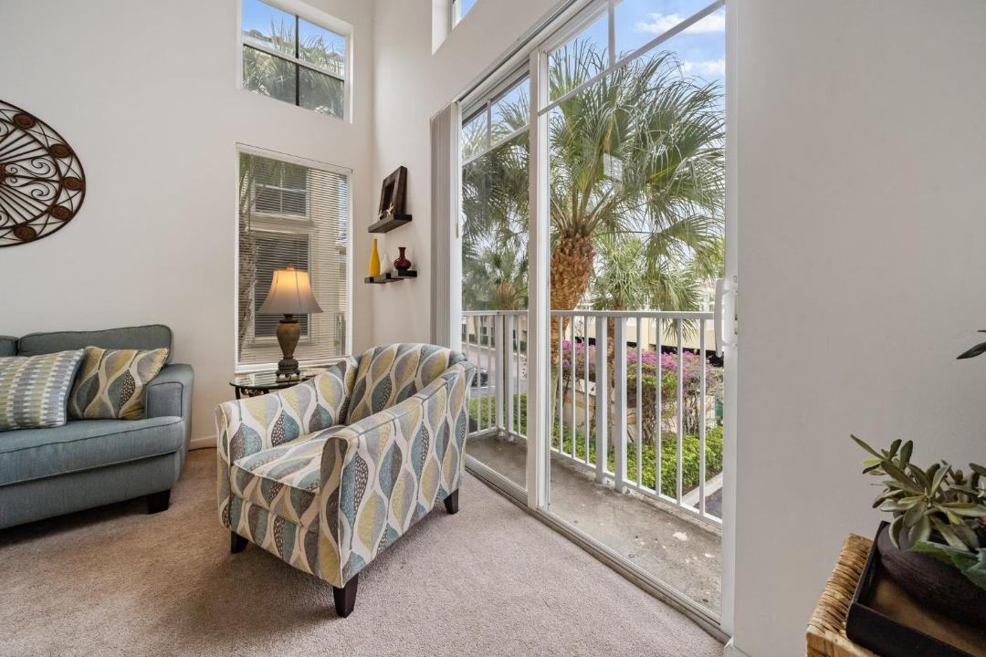 Photo of Livingroom in Town Center