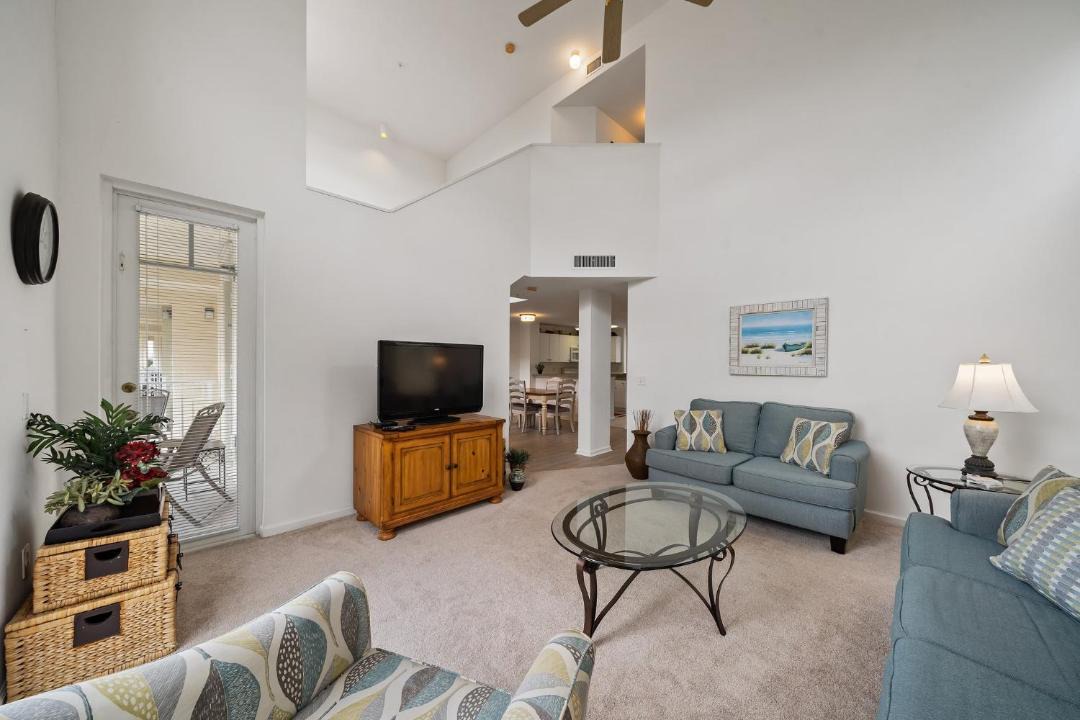 Photo of Livingroom in Town Center