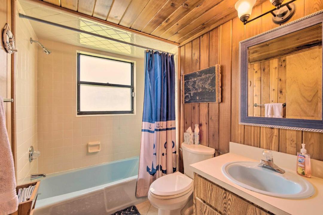 Photo of Bathroom in Homosassa