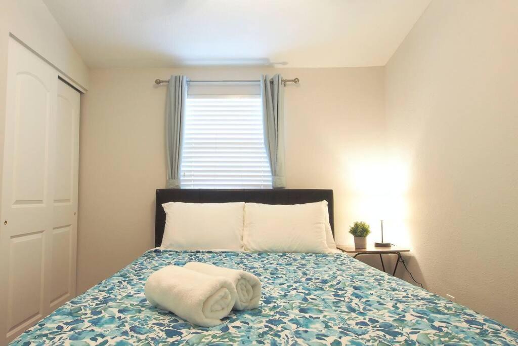 Photo of Bedroom in Sandalwood