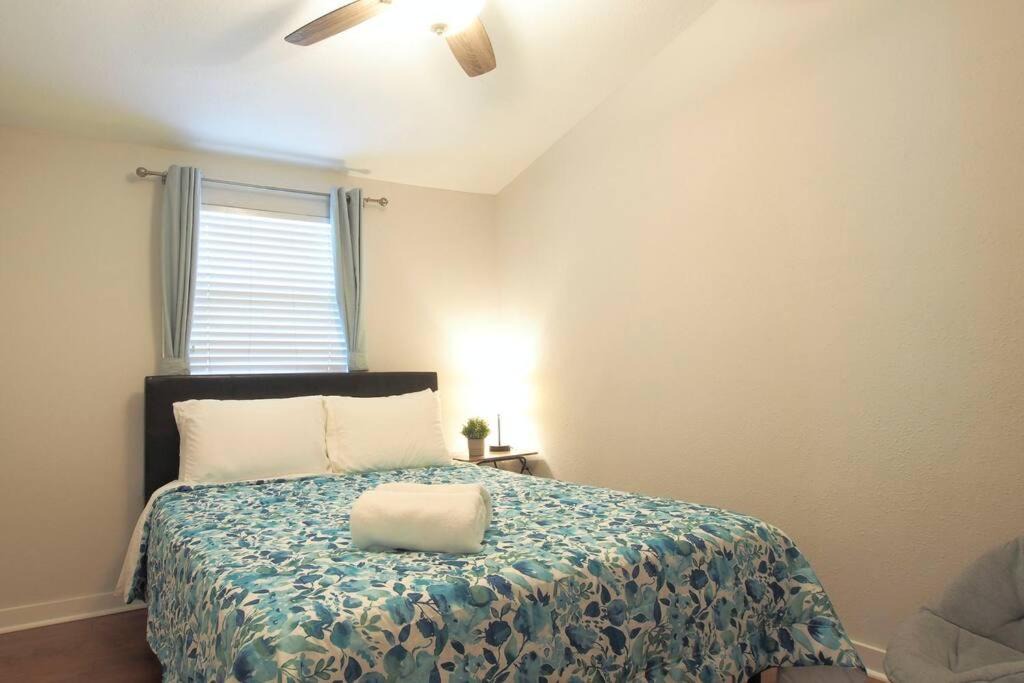 Photo of Bedroom in Sandalwood