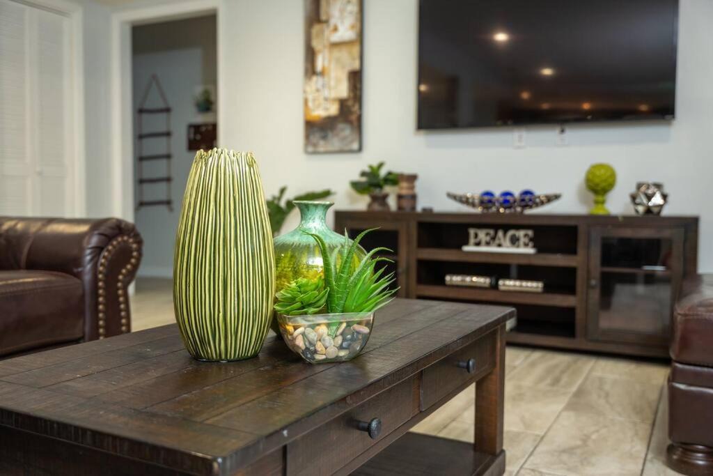 Photo of Livingroom in Tampa