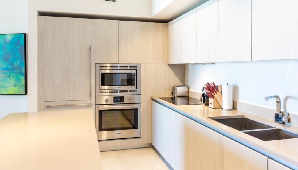 Photo of Kitchen in Hollywood South Central Beach