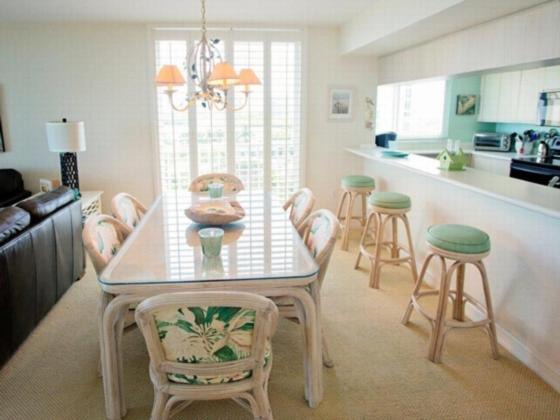 Photo of Livingroom in Park Shore