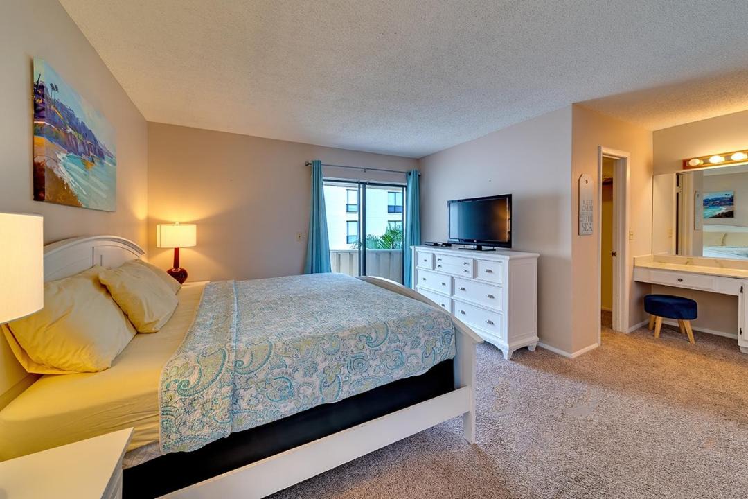 Photo of Bedroom in Siesta Key