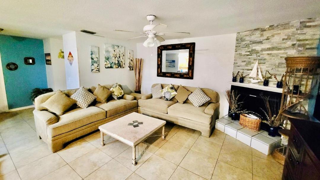 Photo of Livingroom in Greenacres