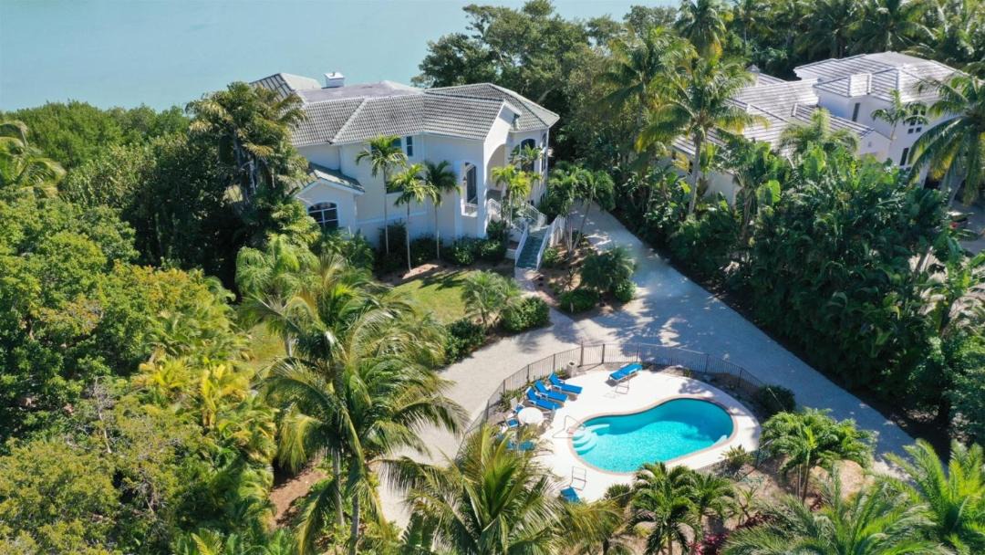 Photo of Others in Captiva