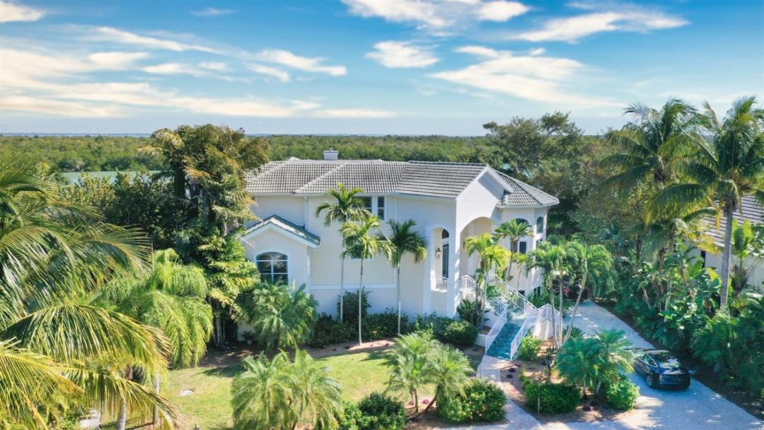 Photo of Others in Captiva