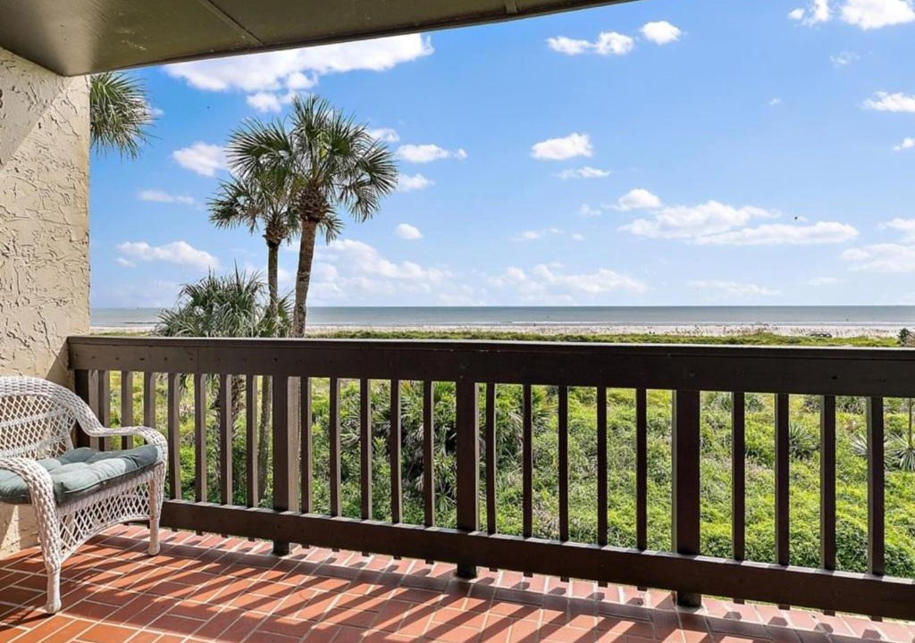 Photo of Patio Balcony in Butler Beach