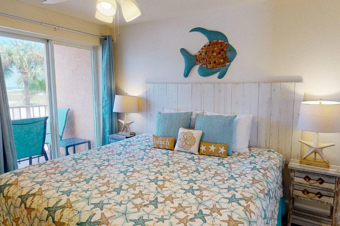 Photo of Bedroom in Treasure Island