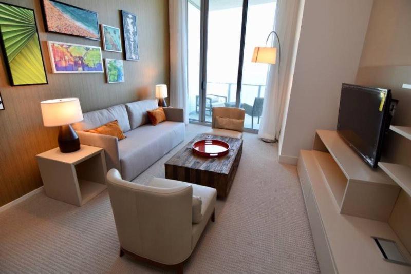 Photo of Livingroom in Hollywood South Central Beach