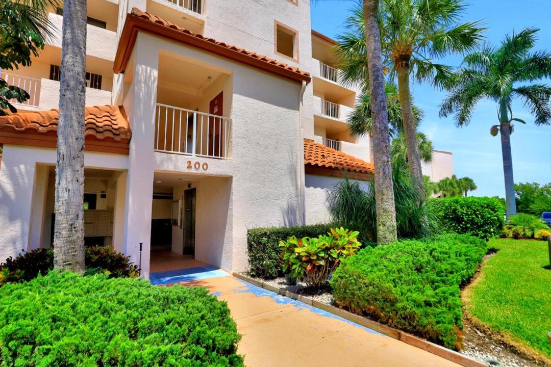 Photo of Buildings in Marco Island