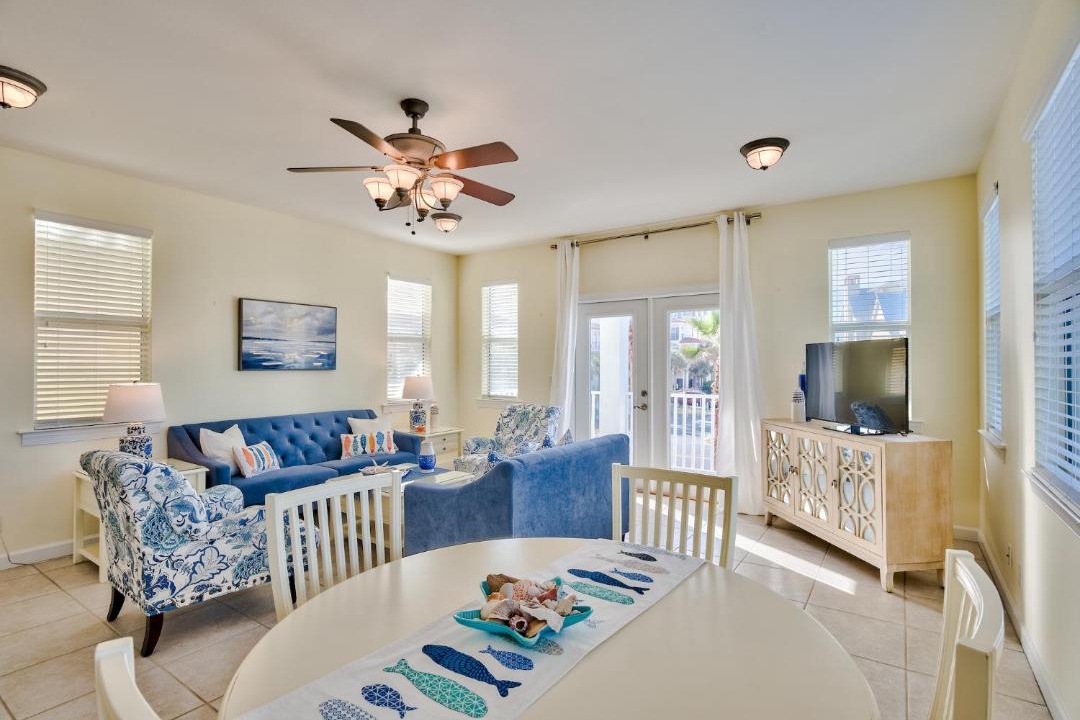 Photo of Livingroom in Dune Allen Beach