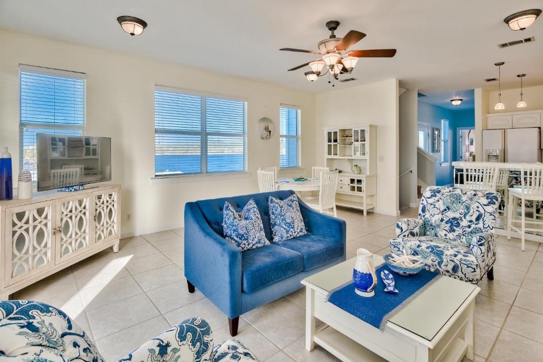 Photo of Livingroom in Dune Allen Beach