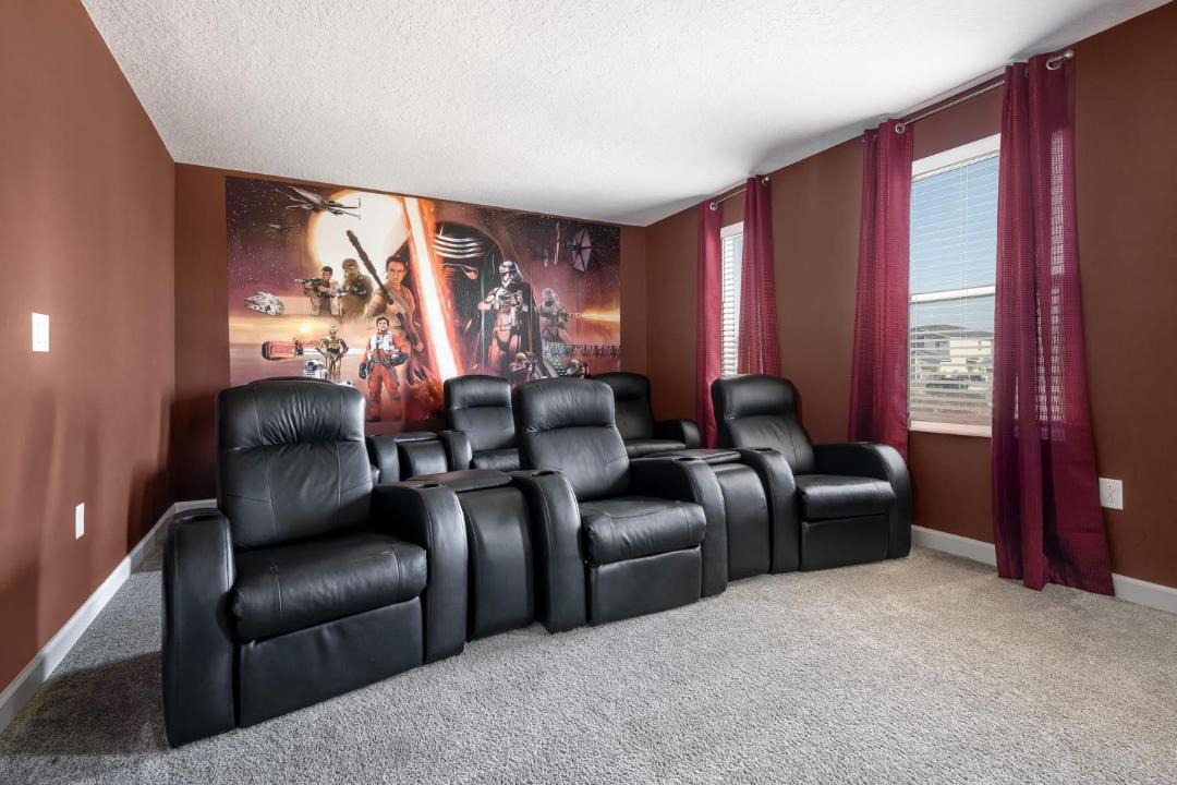 Photo of Livingroom in Four Corners