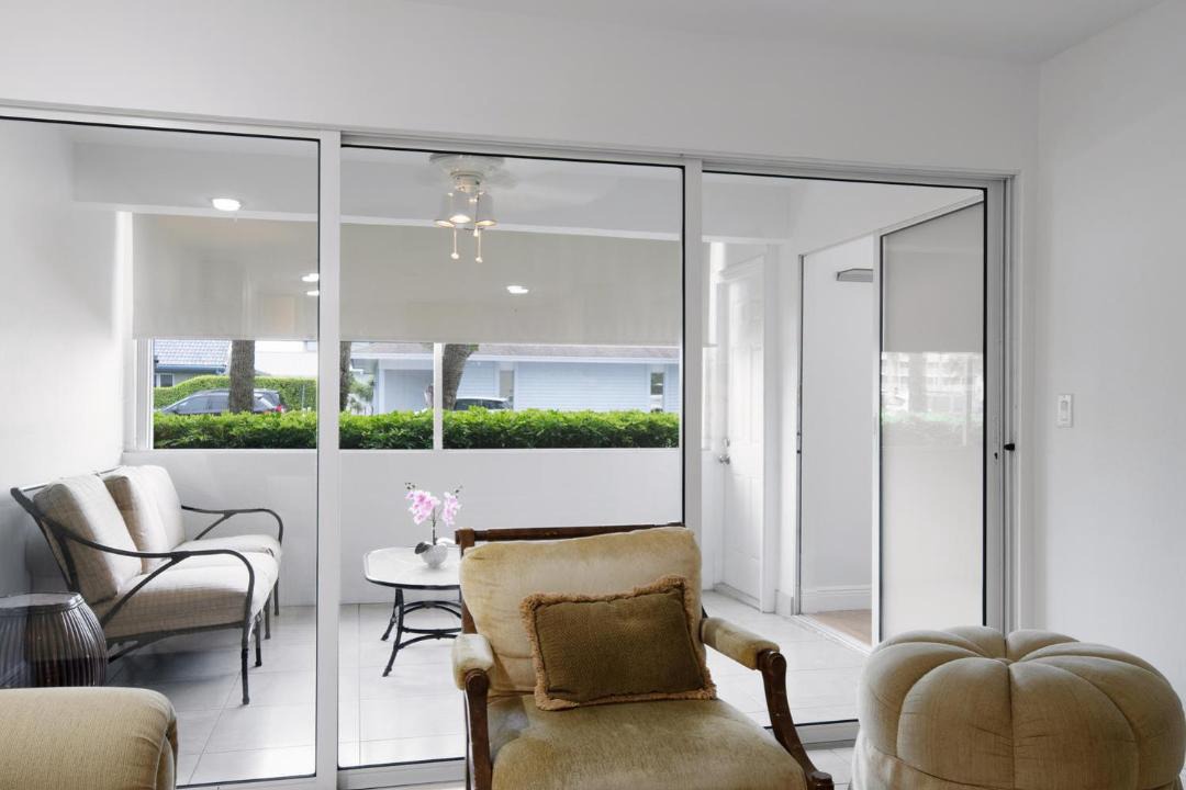 Photo of Livingroom in Old Naples