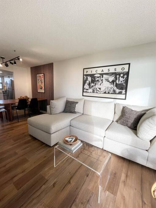 Photo of Livingroom in Belle Vista