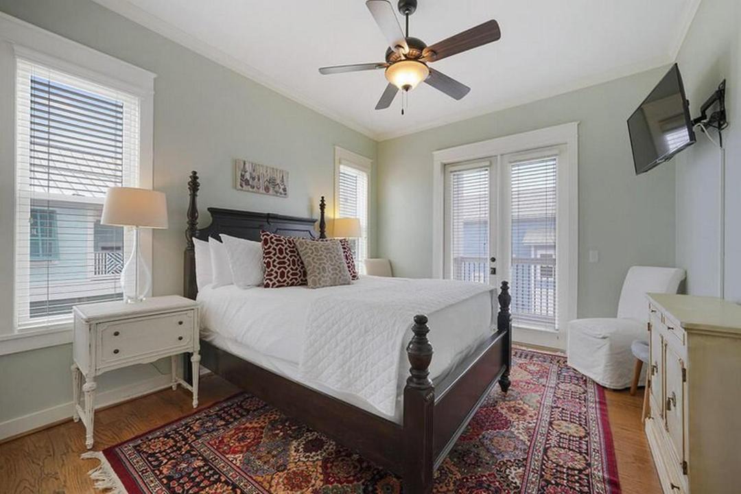 Photo of Bedroom in Dune Allen Beach