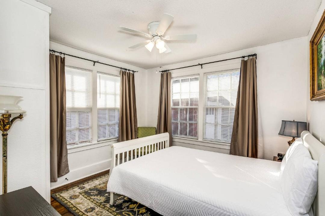 Photo of Bedroom in Old East Hill