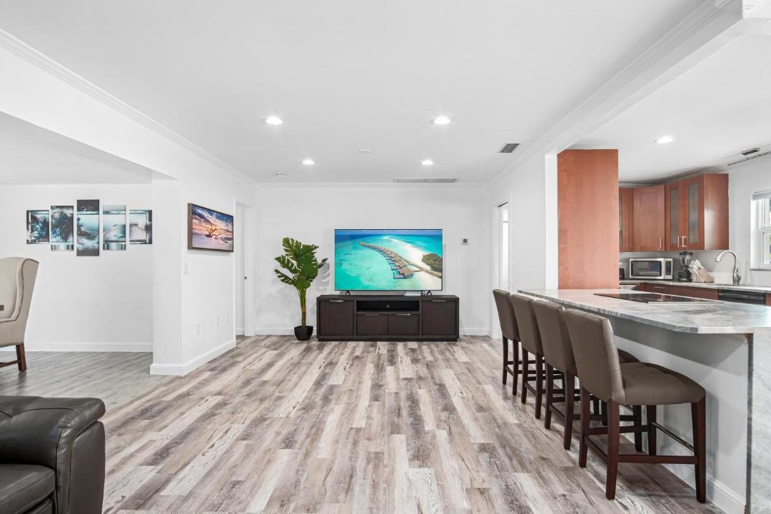 Photo of Livingroom in Palm River Estates