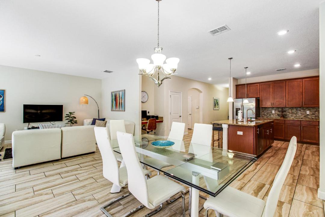Photo of Livingroom in Loughman