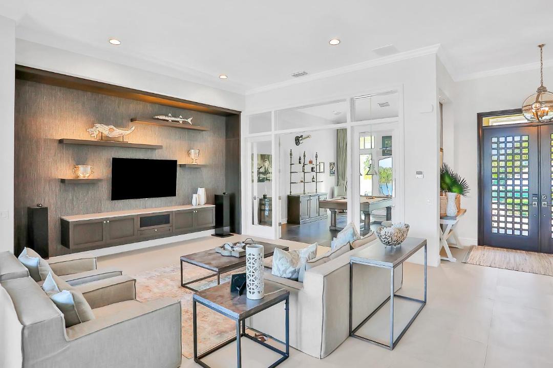 Photo of Livingroom in Island Estate